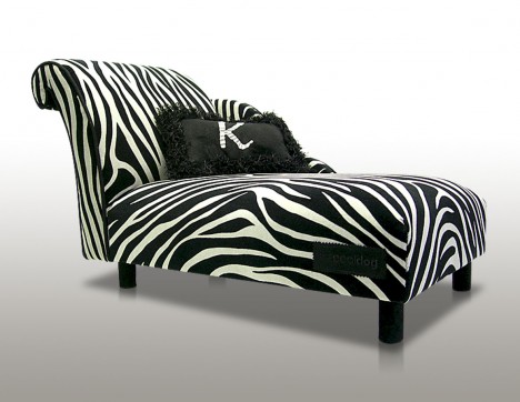 DOG & PUPPY BEDS and COUCHES, LUXURY BEDS FOR SMALL and LARGE DOGS