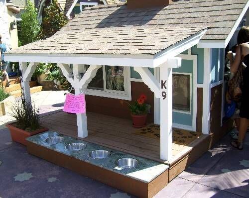 DOGHOUSE ROOF, GARDEN, FLOWERS