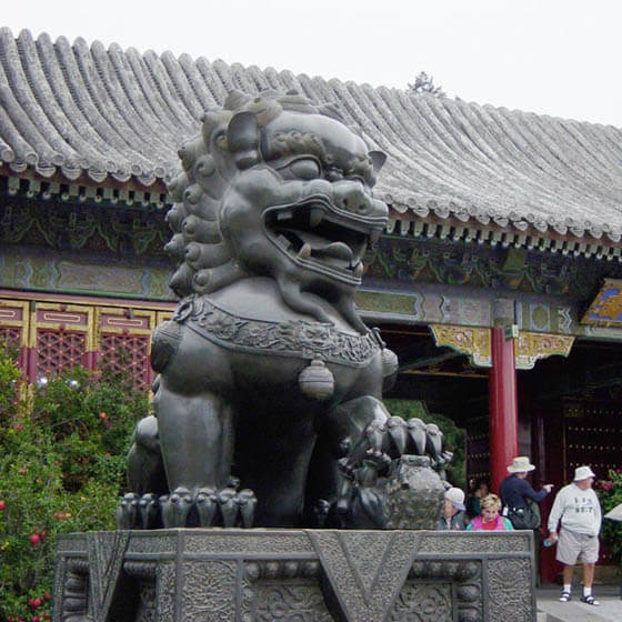 CHINESE & JAPANESE FOO DOGS & LIONS