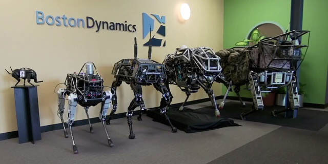 BOSTON DYNAMICS ROBOTIC DOGS